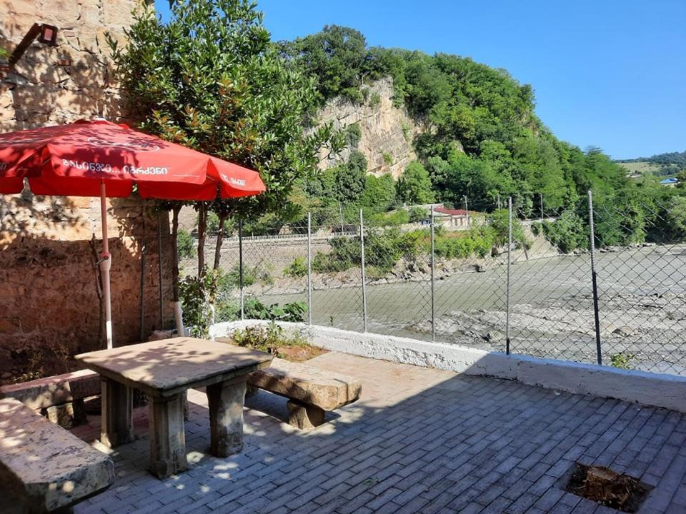 A Rioni Hotel Koetaisi Buitenkant foto