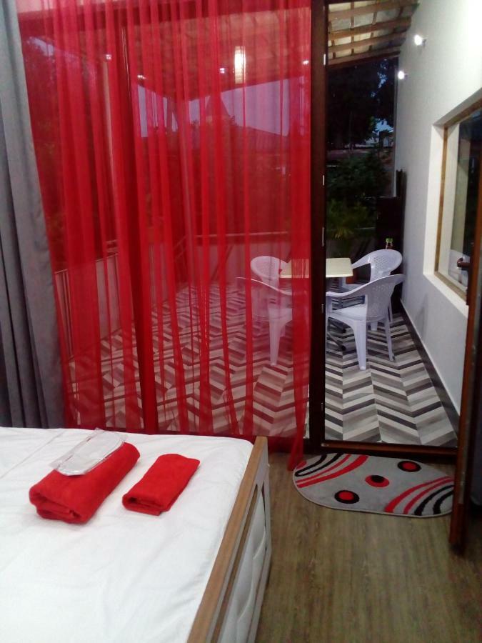 A Rioni Hotel Koetaisi Buitenkant foto