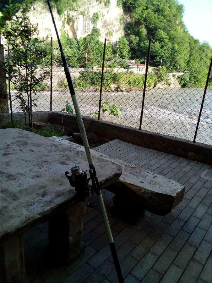 A Rioni Hotel Koetaisi Buitenkant foto